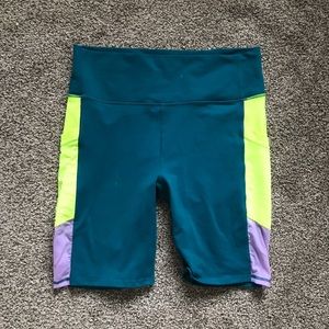 Bundle: Fabletics Mila Shorts with Pockets XL